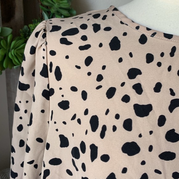 SHEIN Cheetah Blouse - Picture 2 of 6